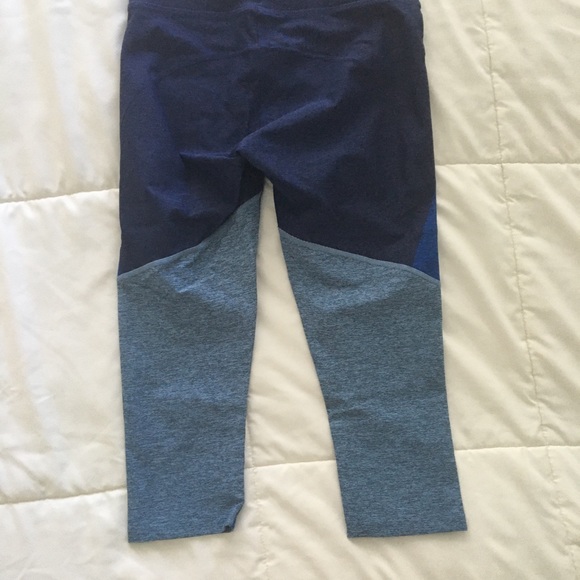 Tri-tone kneecap leggings - Picture 3 of 4